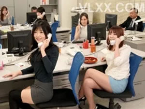 địt nhau với bạn thân của chồng