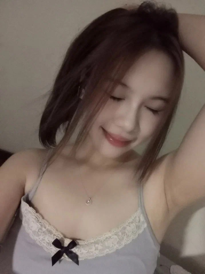 móc lồn chảy tinh dịch