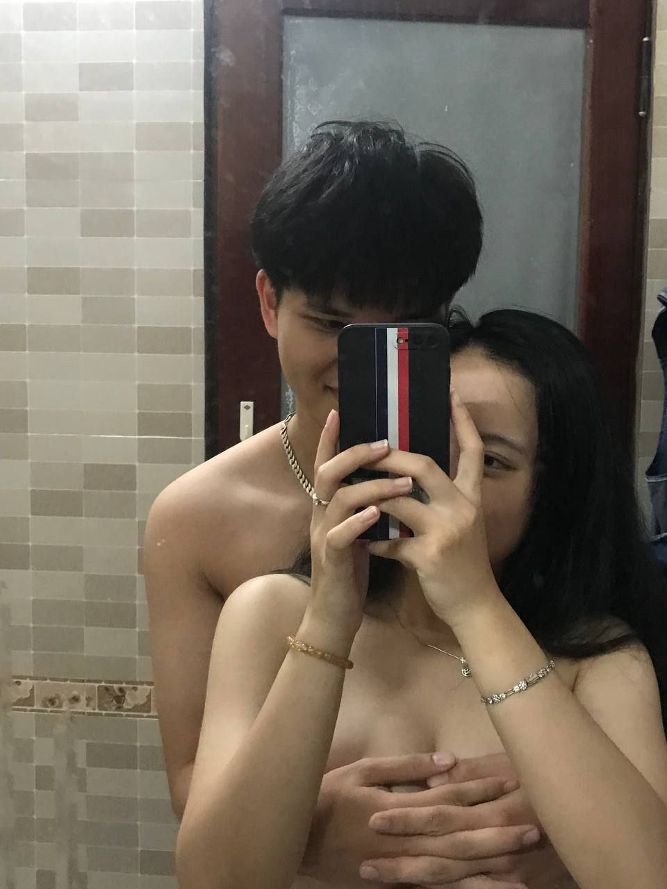 Mối tình thầy trò trong kỳ nghỉ hè